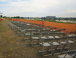 指定席・パイプイス