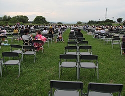 指定席・パイプイス