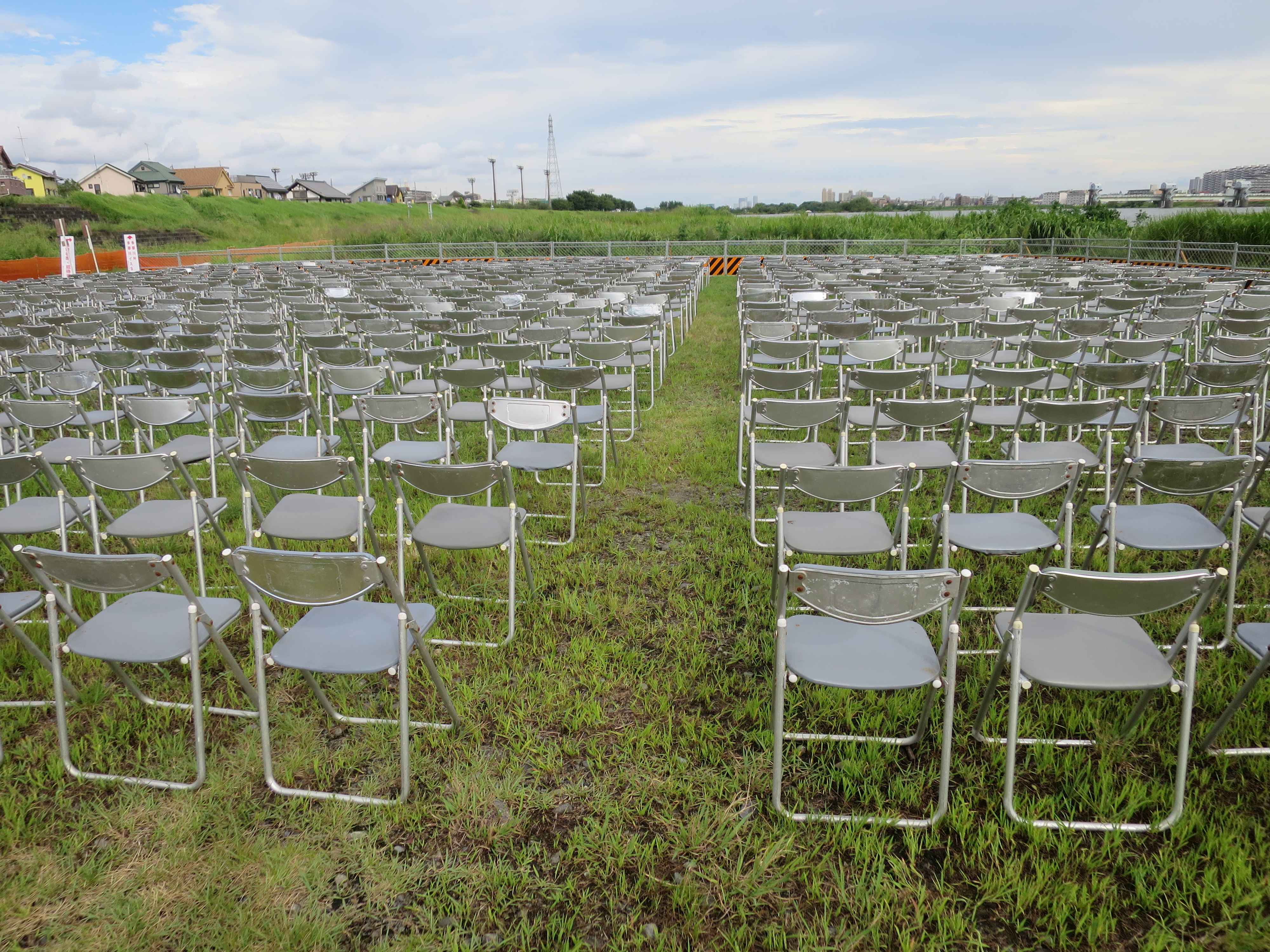 指定席・パイプイス